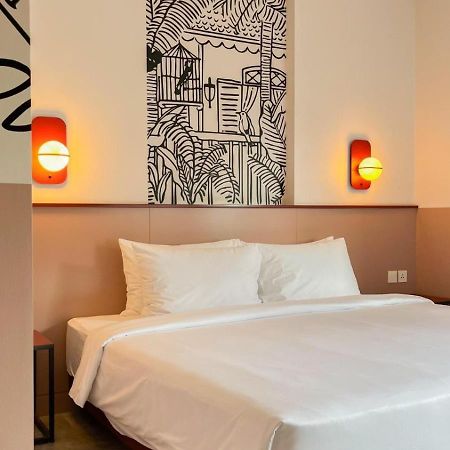 Kotta Go Hotel Tegal Exterior foto